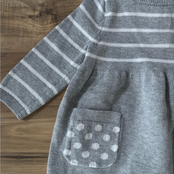 GAP Infant 3/6mths Gray Striped Baby Dress with Polka Dot Pockets - Picture 3 of 4